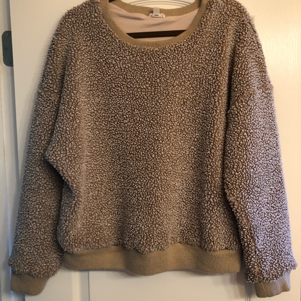 ♥️ URBAN OUTFITTERS Silence + Noise Sweatshirt